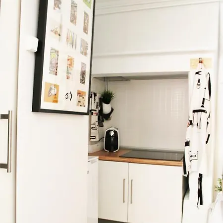 Window To I Лісабон